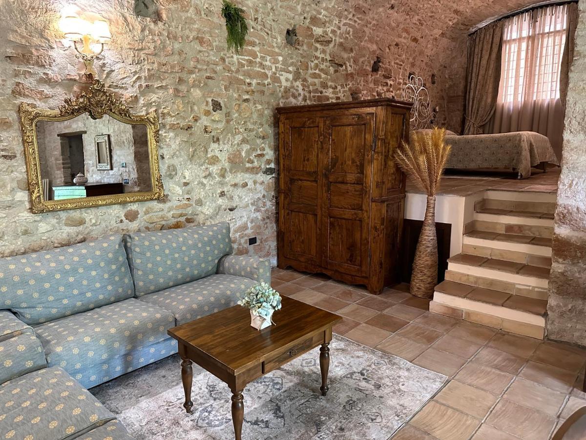 All Stone Horse Stable Converted To Elegant Apartment - Baltimora Spoleto Exterior foto